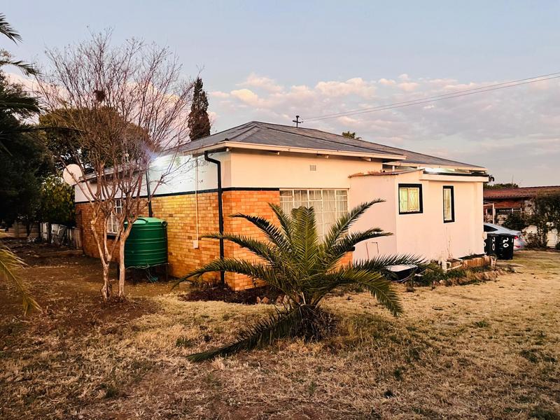 5 Bedroom Property for Sale in Primrose Gauteng