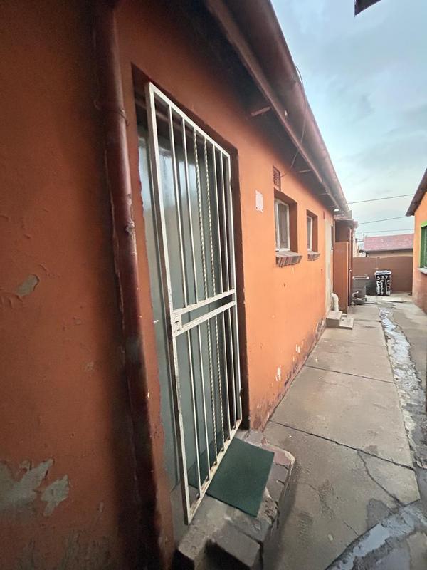 7 Bedroom Property for Sale in Tedstoneville Gauteng