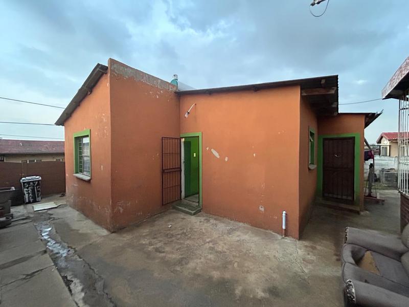 7 Bedroom Property for Sale in Tedstoneville Gauteng