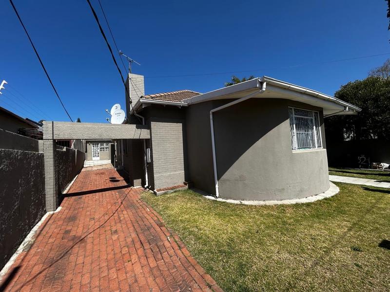 8 Bedroom Property for Sale in Orange Grove Gauteng