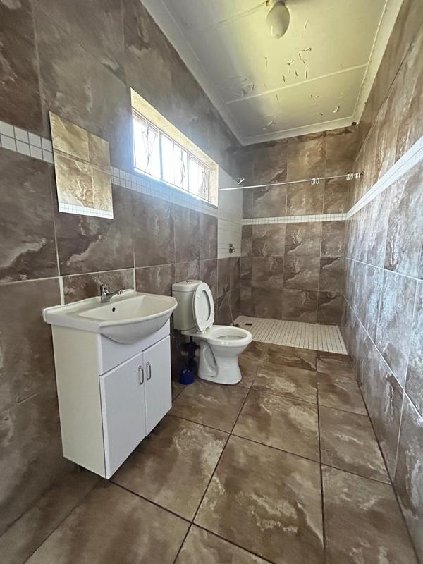 8 Bedroom Property for Sale in Orange Grove Gauteng