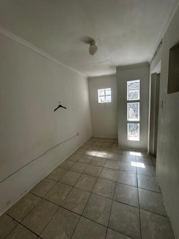 8 Bedroom Property for Sale in Orange Grove Gauteng