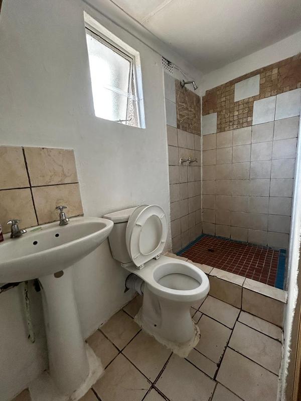 8 Bedroom Property for Sale in Orange Grove Gauteng