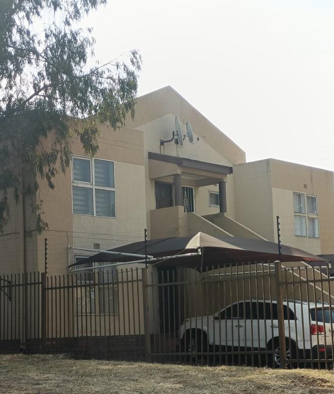 2 Bedroom Property for Sale in Meredale Gauteng