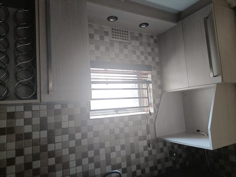 2 Bedroom Property for Sale in Meredale Gauteng