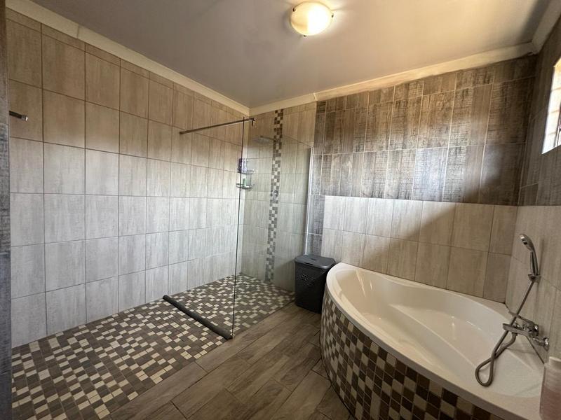 5 Bedroom Property for Sale in Rynfield Gauteng