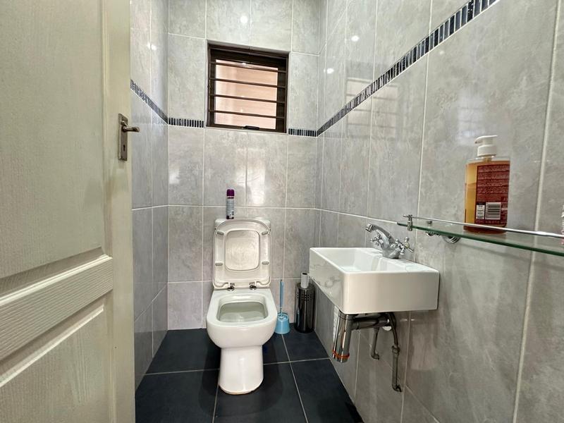 5 Bedroom Property for Sale in Rynfield Gauteng