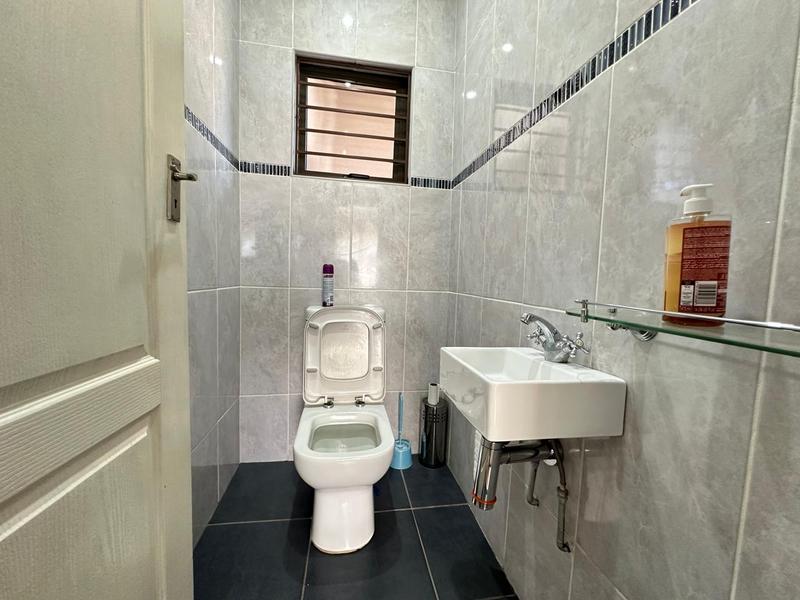 5 Bedroom Property for Sale in Rynfield Gauteng