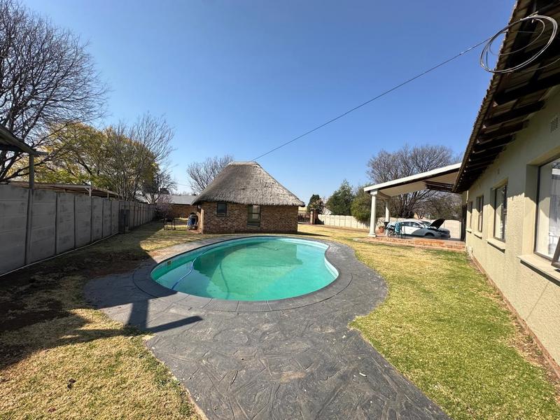 5 Bedroom Property for Sale in Rynfield Gauteng