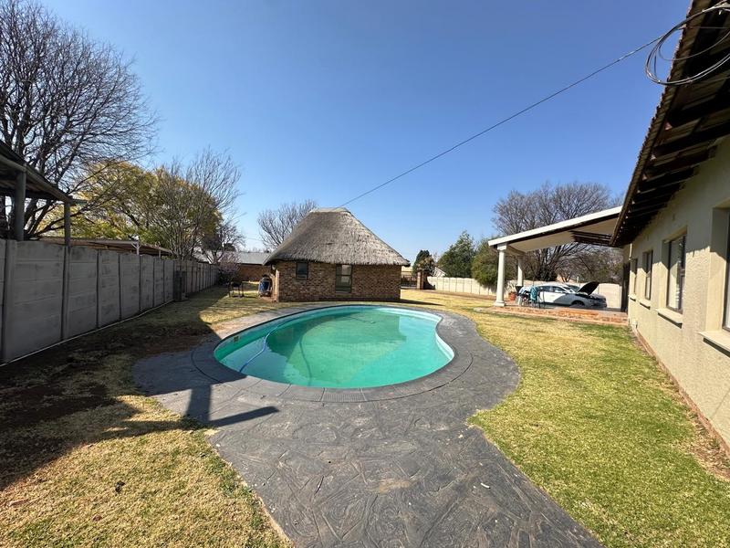 5 Bedroom Property for Sale in Rynfield Gauteng