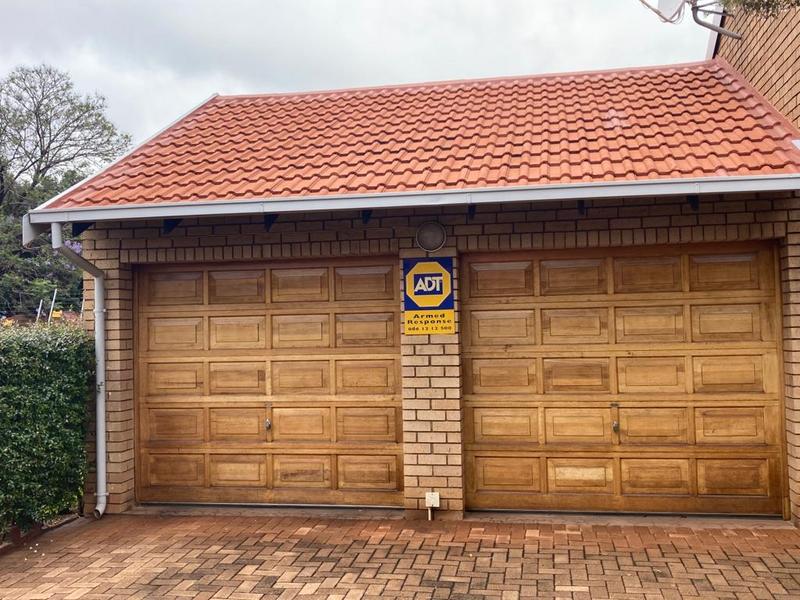 3 Bedroom Property for Sale in La Montagne Gauteng