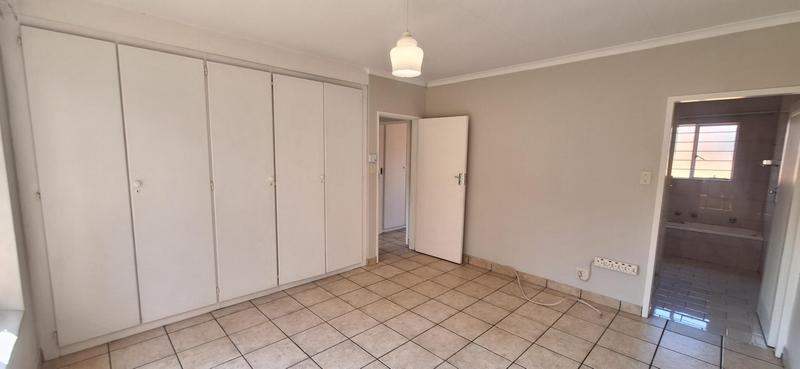 To Let 3 Bedroom Property for Rent in La Montagne Gauteng