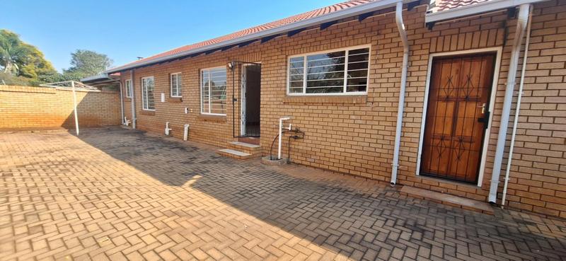 To Let 3 Bedroom Property for Rent in La Montagne Gauteng