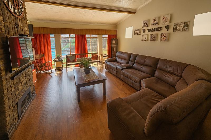 5 Bedroom Property for Sale in Waterkloof Glen Gauteng