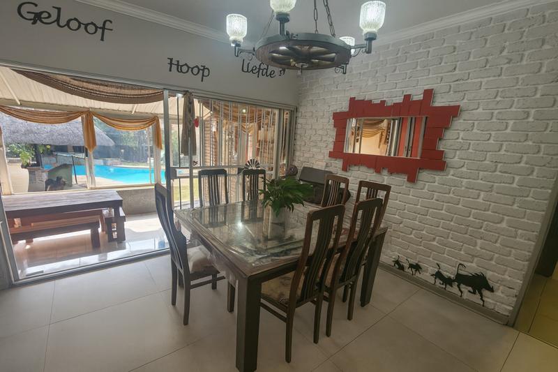 5 Bedroom Property for Sale in Waterkloof Glen Gauteng
