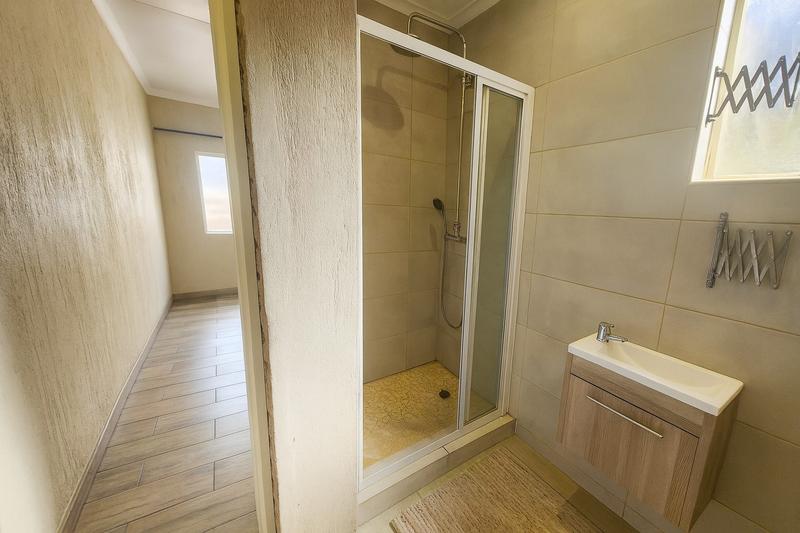 5 Bedroom Property for Sale in Waterkloof Glen Gauteng