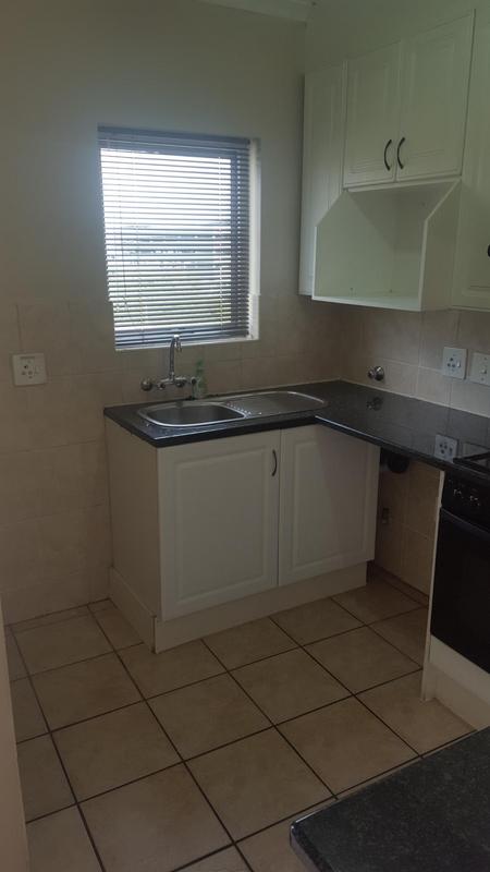 To Let 2 Bedroom Property for Rent in Sunninghill Gauteng