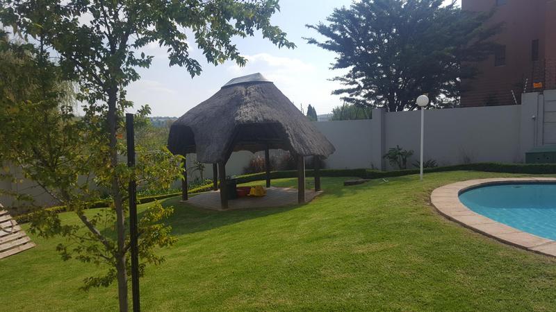 To Let 2 Bedroom Property for Rent in Sunninghill Gauteng