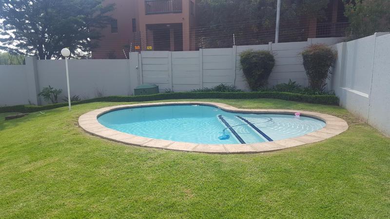To Let 2 Bedroom Property for Rent in Sunninghill Gauteng