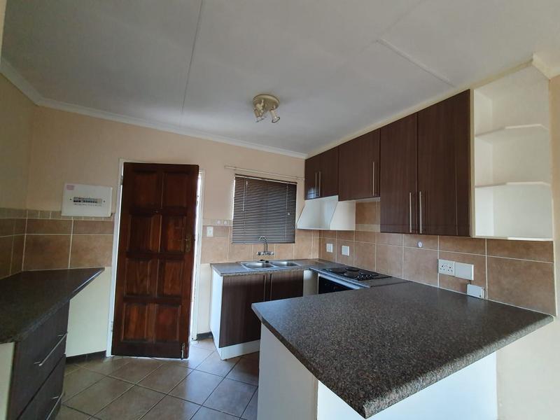 To Let 2 Bedroom Property for Rent in Mooikloof Ridge Gauteng