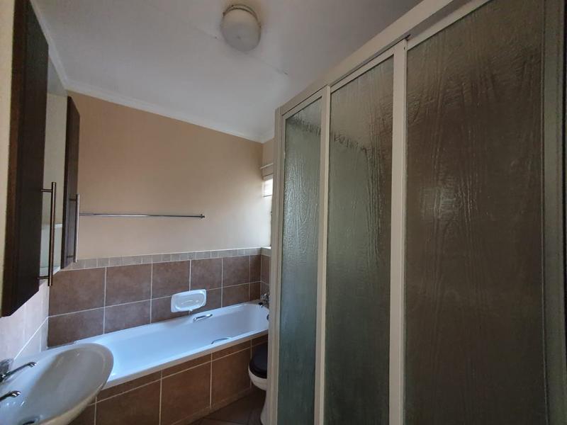 To Let 2 Bedroom Property for Rent in Mooikloof Ridge Gauteng
