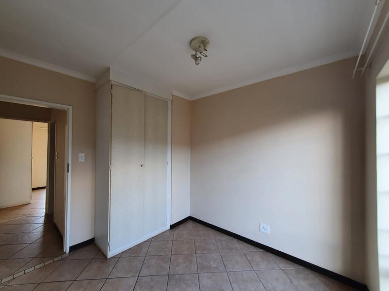 To Let 2 Bedroom Property for Rent in Mooikloof Ridge Gauteng