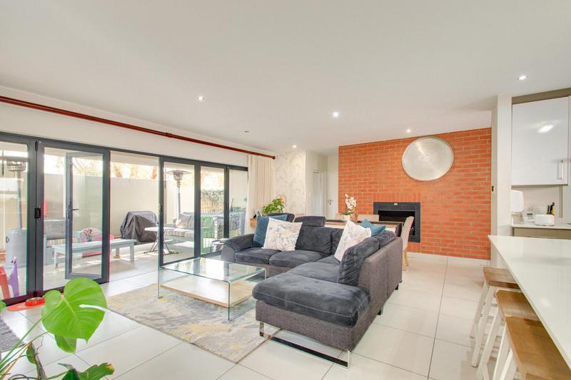 To Let 4 Bedroom Property for Rent in Broadacres Gauteng