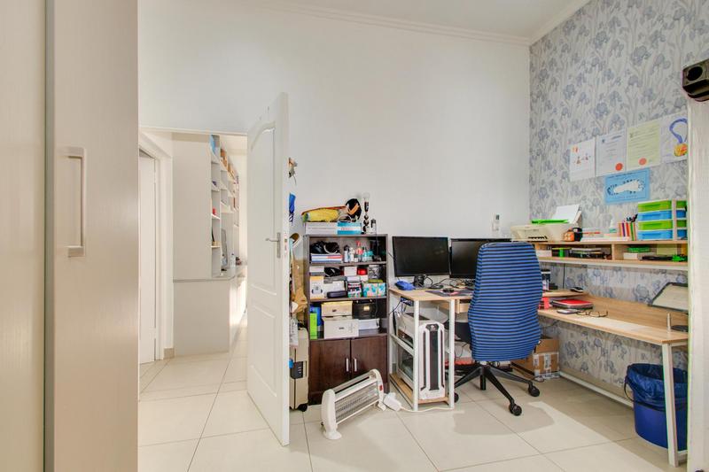 To Let 4 Bedroom Property for Rent in Broadacres Gauteng