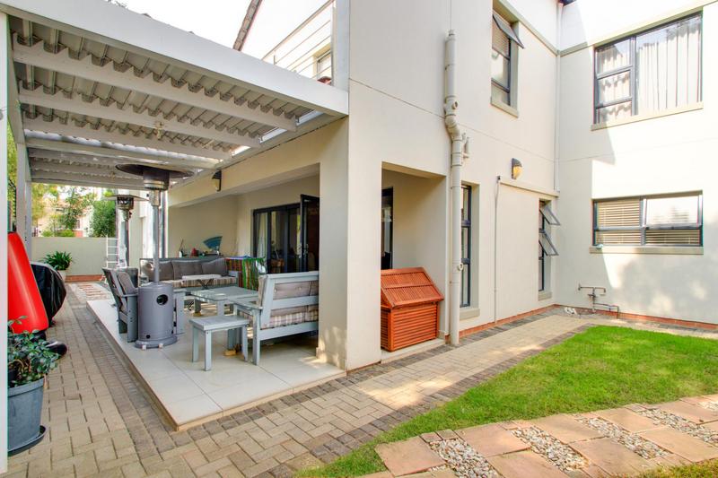 To Let 4 Bedroom Property for Rent in Broadacres Gauteng