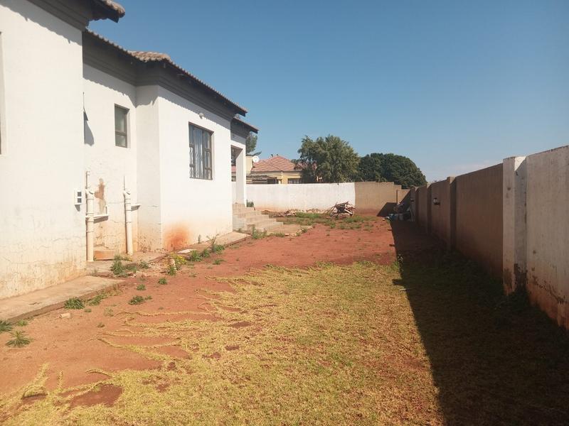 3 Bedroom Property for Sale in Elandsfontein Gauteng