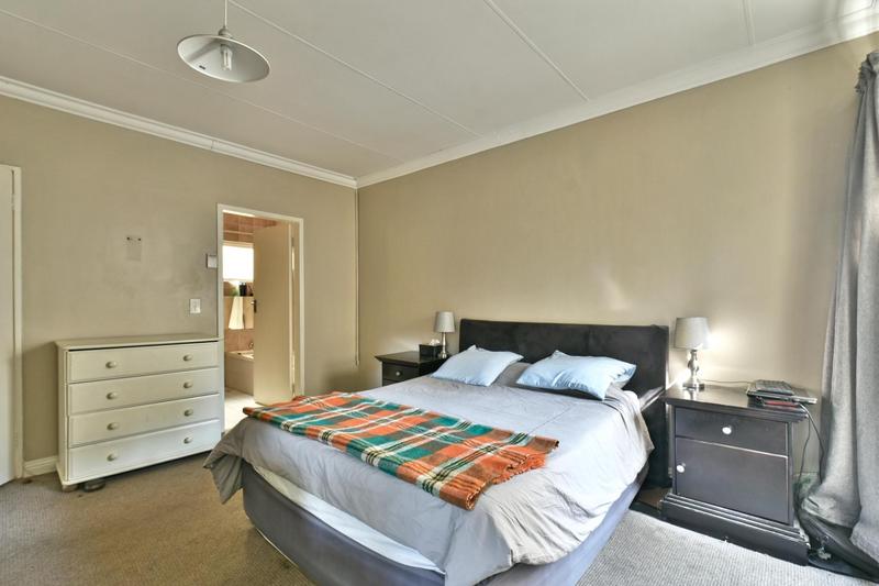 3 Bedroom Property for Sale in Sundowner Gauteng