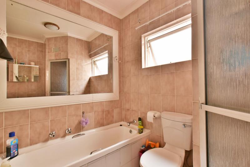 3 Bedroom Property for Sale in Sundowner Gauteng