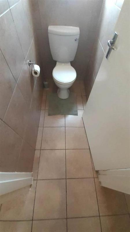 To Let 2 Bedroom Property for Rent in Thatch Hill Estate Gauteng