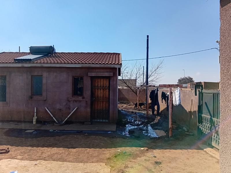 2 Bedroom Property for Sale in Palm Ridge Gauteng