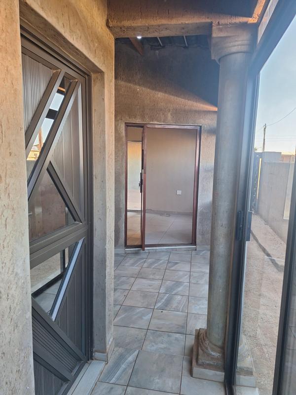 2 Bedroom Property for Sale in Tsakane Gauteng