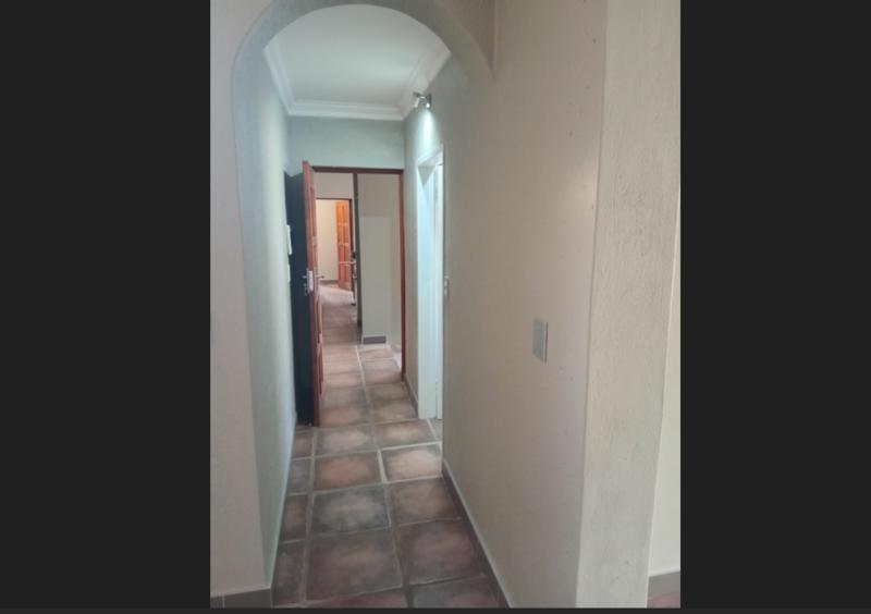 To Let 2 Bedroom Property for Rent in Waterkloof A H Gauteng