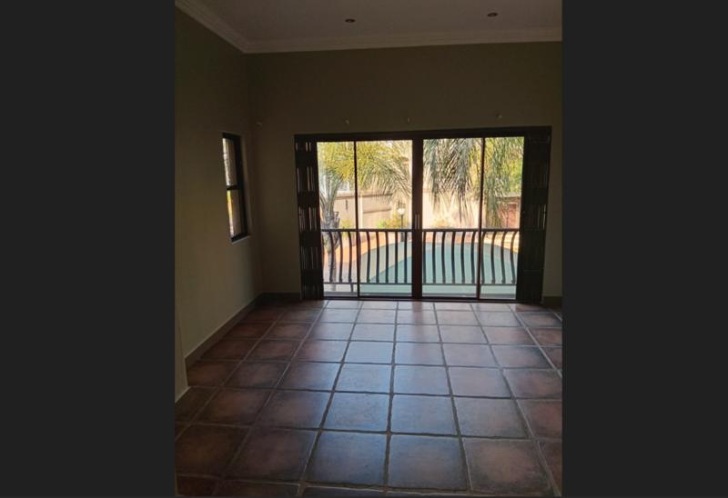 To Let 2 Bedroom Property for Rent in Waterkloof A H Gauteng