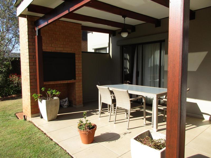 1 Bedroom Property for Sale in Retire at Midstream Gauteng