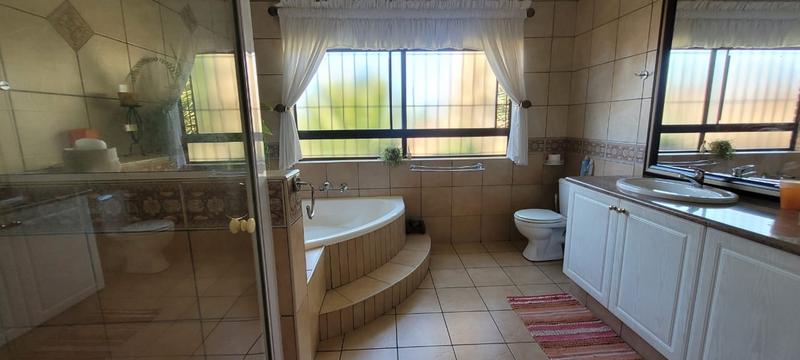 3 Bedroom Property for Sale in Bassonia Gauteng