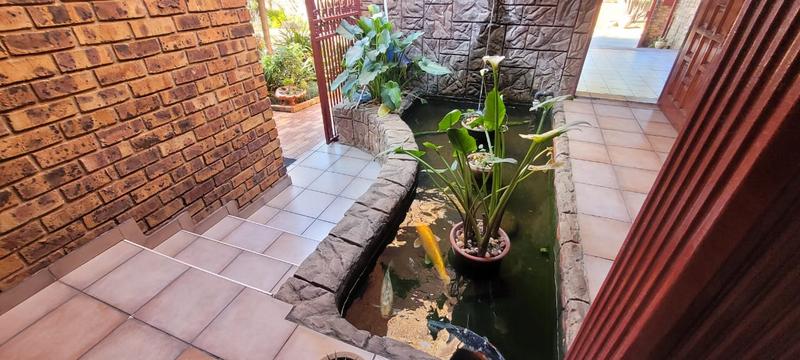 3 Bedroom Property for Sale in Bassonia Gauteng