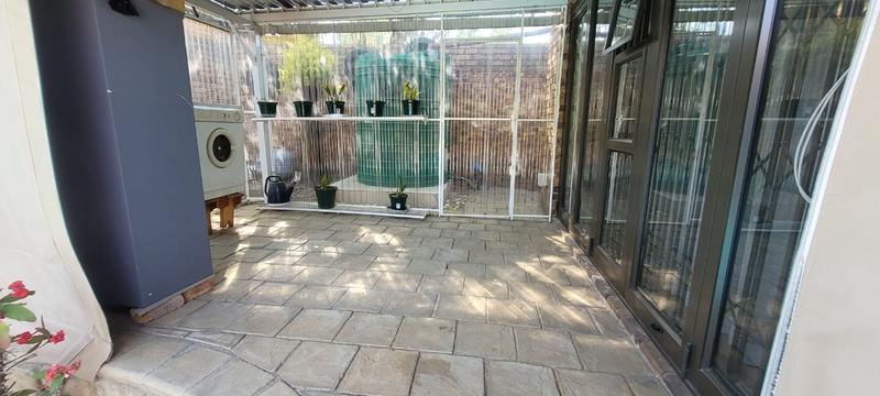 3 Bedroom Property for Sale in Bassonia Gauteng