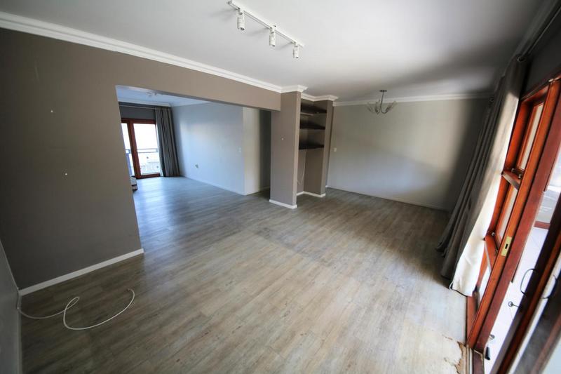 2 Bedroom Property for Sale in Dunkeld West Gauteng
