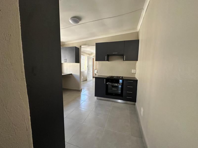 To Let 2 Bedroom Property for Rent in Laudium Gauteng