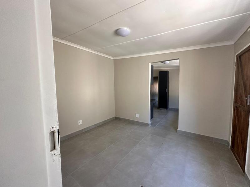 To Let 2 Bedroom Property for Rent in Laudium Gauteng