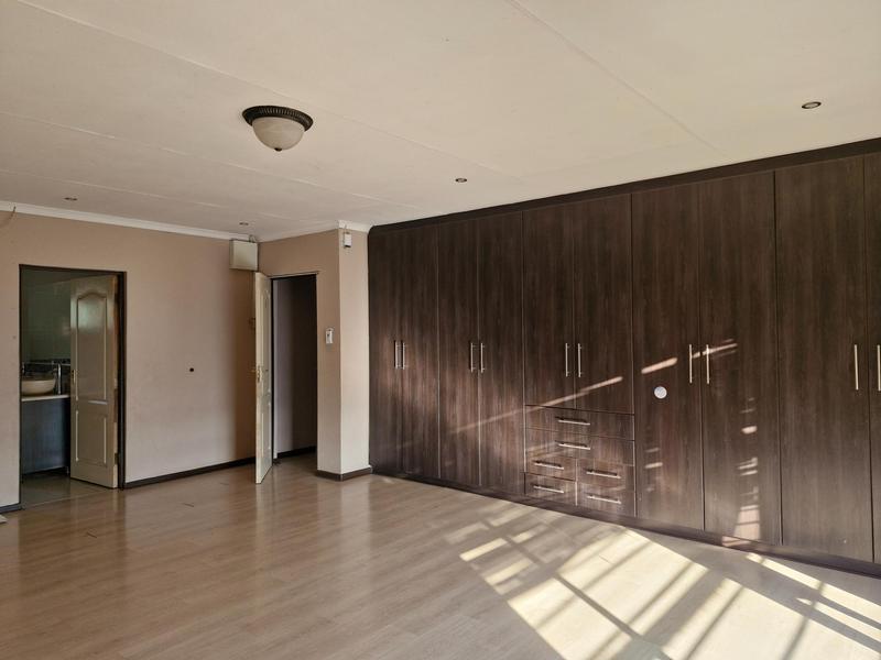 3 Bedroom Property for Sale in Terenure Gauteng