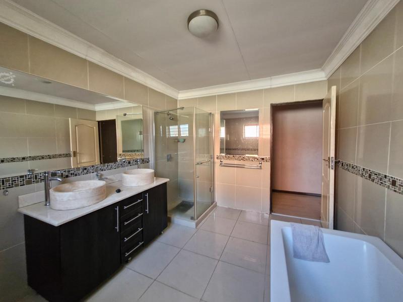 3 Bedroom Property for Sale in Terenure Gauteng
