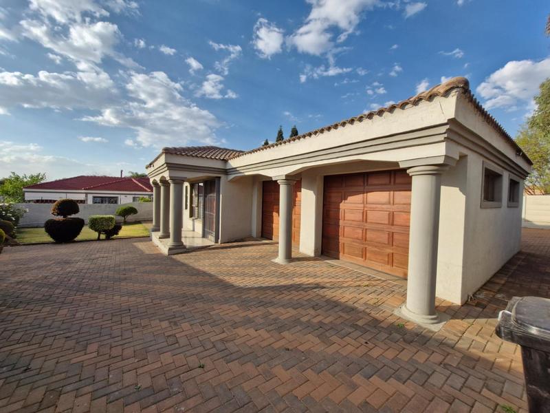 3 Bedroom Property for Sale in Terenure Gauteng