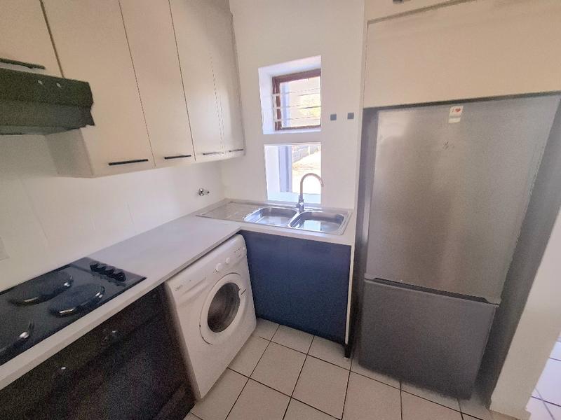 To Let 2 Bedroom Property for Rent in Sandown Gauteng