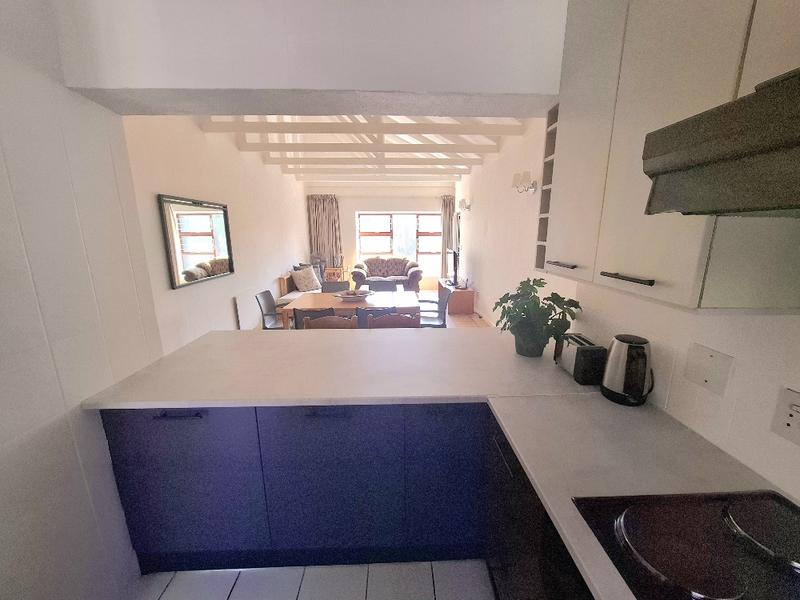To Let 2 Bedroom Property for Rent in Sandown Gauteng
