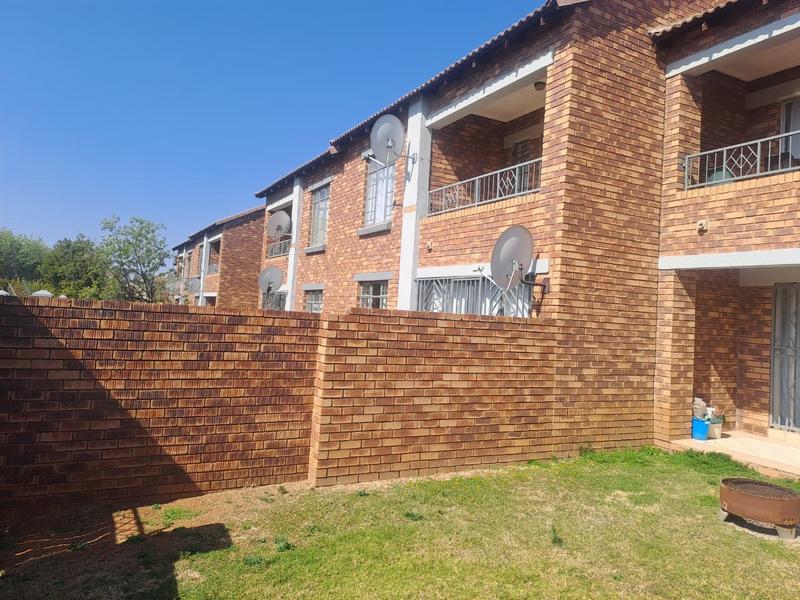 2 Bedroom Property for Sale in Mooikloof Ridge Gauteng
